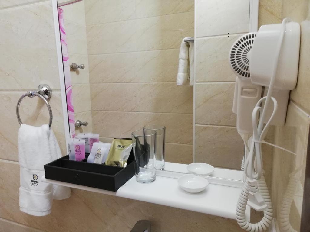 Park Hotel Al Bustan Шымкент Экстерьер фото