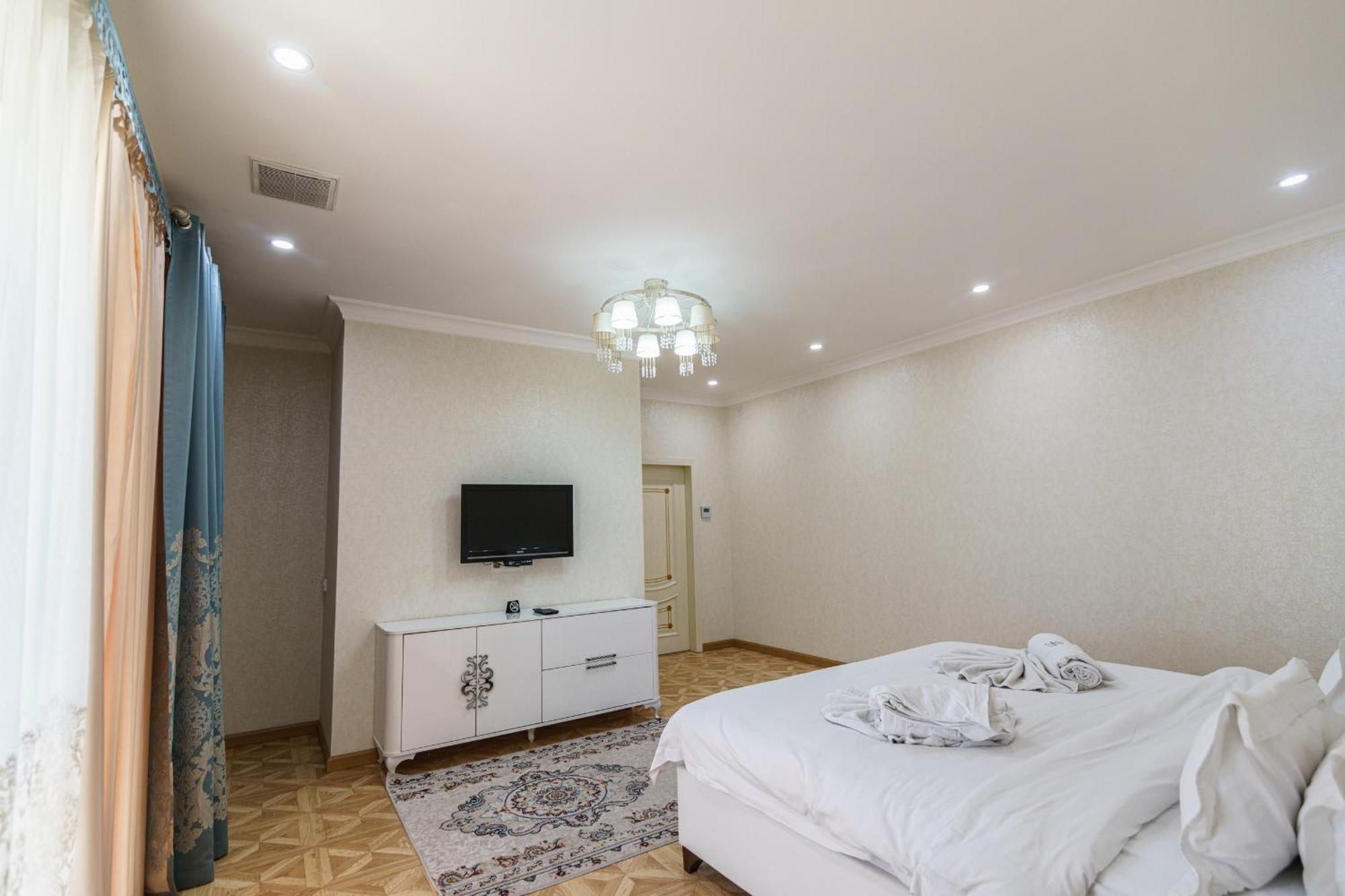 Park Hotel Al Bustan Шымкент Экстерьер фото